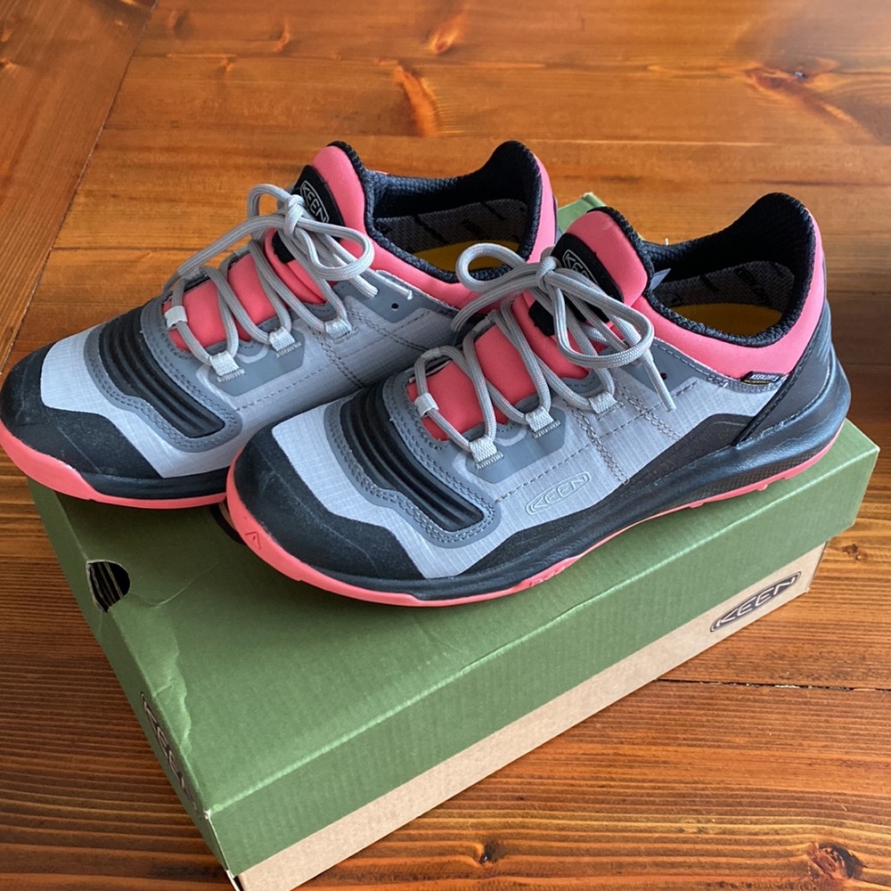 Women’s Keen Tempo Flex WP Hiking Shoes